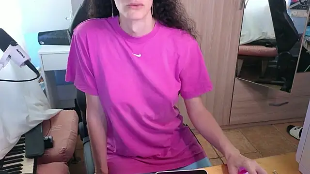 MemiKouki online show from 06-06-26, 05:06