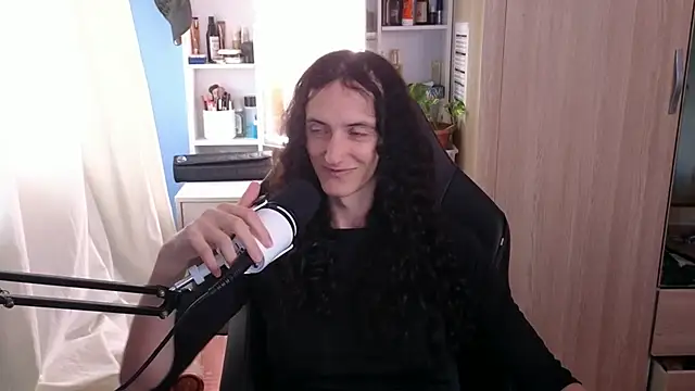 MemiKouki online show from 06-10-26, 05:34