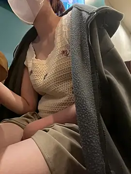 Snapshot of Lami_Mi chatting on 02-12-25, 01:16 Lami Mi online show from 02-12-25, 01:16