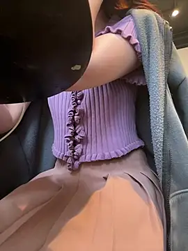 Snapshot of Lami_Mi chatting on 02-26-25, 10:36 Lami Mi online show from 02-26-25, 10:36