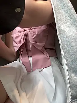 Snapshot of Lami_Mi chatting on 03-08-25, 08:00 Lami Mi online show from 03-08-25, 08:00