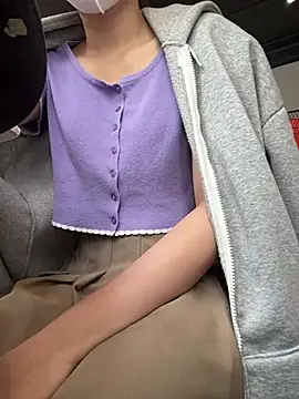 Snapshot of Lami_Mi chatting on 03-13-25, 07:53 Lami Mi online show from 03-13-25, 07:53