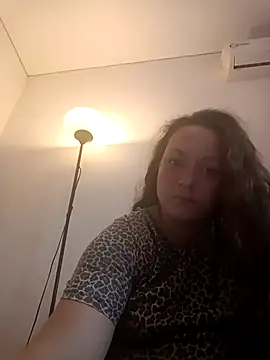 Nicki Amabel online show from 10-25-25, 08:55