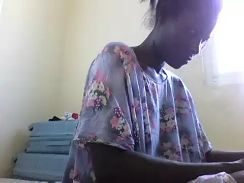 Snapshot of Lovely-edday2 chatting on 02-18-25, 01:44 Lovely-edday2 online show from 02-18-25, 01:44