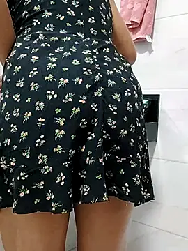 Snapshot of melissa_35_ chatting on 10-31-25, 05:58 melissa 35 online show from 10-31-25, 05:58