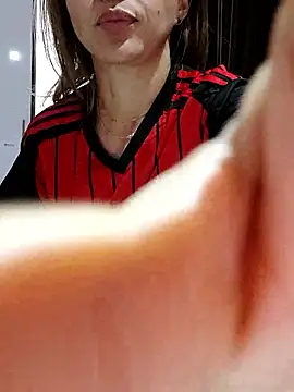 Snapshot of melissa_35_ chatting on 11-06-25, 02:23 melissa 35 online show from 11-06-25, 02:23