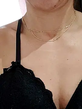 Snapshot of melissa_35_ chatting on 11-07-25, 12:38 melissa 35 online show from 11-07-25, 12:38