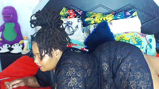 Snapshot of Bulkyyass chatting on 02-20-26, 06:37 Bulkyyass online show from 02-20-26, 06:37