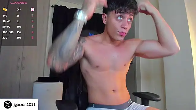 Snapshot of _joansoto chatting on 12-04-24, 01:20 joansoto online show from 12-04-24, 01:20