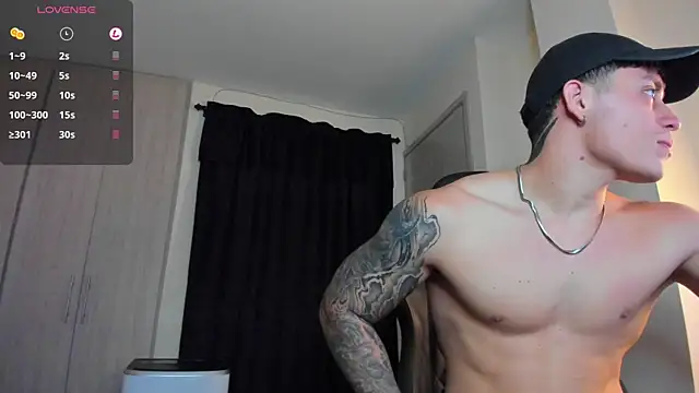 Snapshot of _joansoto chatting on 03-15-25, 03:06 joansoto online show from 03-15-25, 03:06