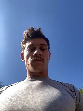 pablo200105 online show from 09-16-25, 07:48