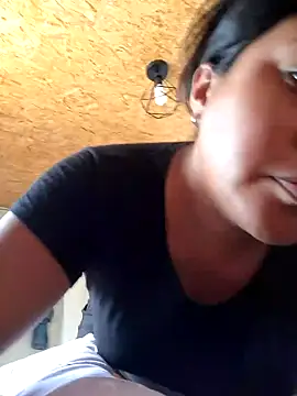 KasiaVenus  online show from 01-04-25, 04:43