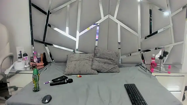 Catherinee69 x online show from 01-13-25, 04:39