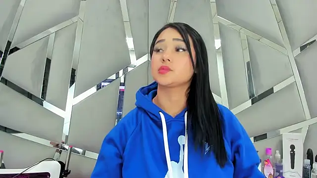 Catherinee69 x online show from 01-28-25, 09:30