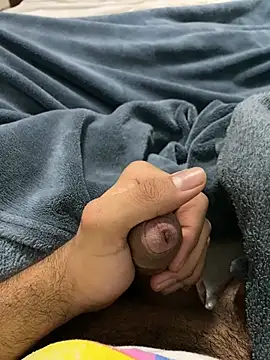 Snapshot of Mendes77777777777 chatting on 02-05-26, 05:45 Mendes77777777777 online show from 02-05-26, 05:45