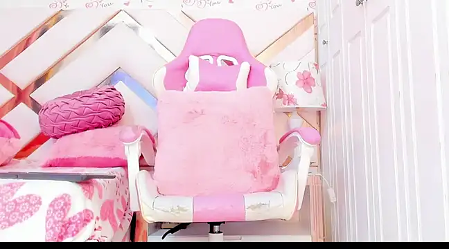 BriggitteEbonny online show from 12-23-24, 06:00