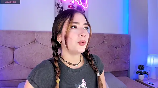 lunar leen online show from 02-01-25, 06:51