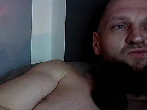 donhulio482 online show from 02-28-25, 06:21