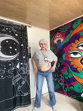 Snapshot of _Artemisa_X chatting on 12-18-25, 05:19 Artemisa X online show from 12-18-25, 05:19