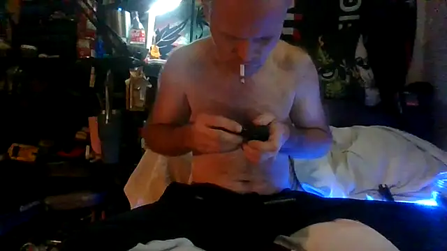 jaxx12369 online show from 10-21-25, 09:59