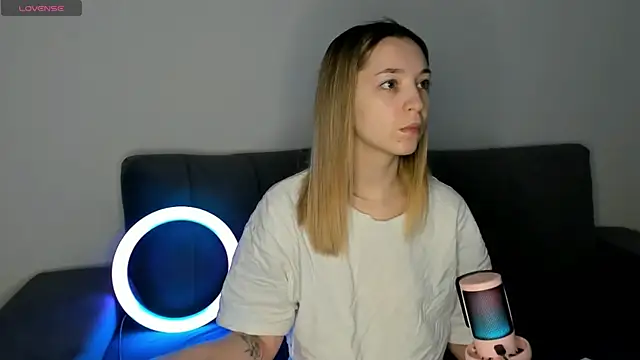 MiaThaine online show from 02-12-25, 01:59