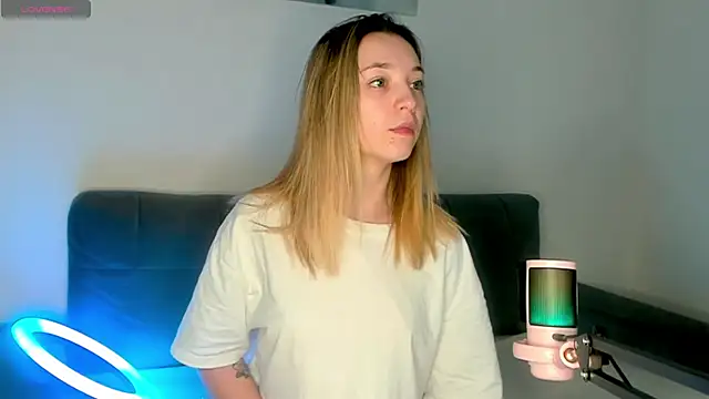 MiaThaine online show from 02-20-25, 01:36