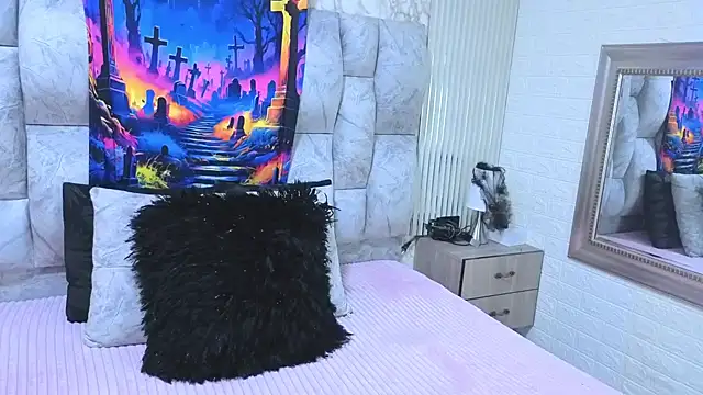 charlotte  G online show from 10-12-25, 12:37