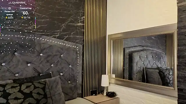 charlotte  G online show from 01-14-26, 10:32