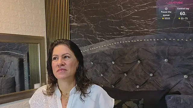 charlotte  G online show from 04-06-26, 11:22