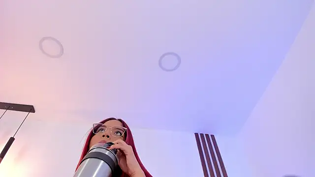 Snapshot of Scarlett_Morgan_ chatting on 12-15-25, 08:02 Scarlett Morgan online show from 12-15-25, 08:02