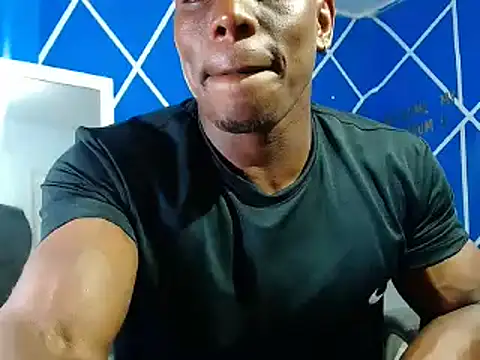 Snapshot of alexander_megan chatting on 03-18-25, 03:42 alexander megan online show from 03-18-25, 03:42