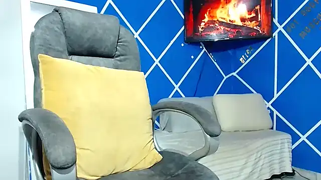 Snapshot of alexander_megan chatting on 11-16-25, 10:54 alexander megan online show from 11-16-25, 10:54