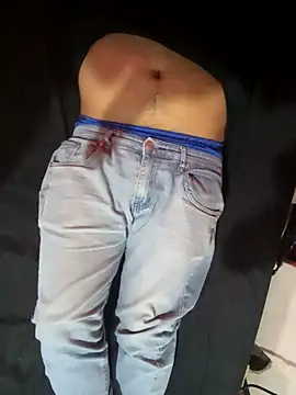 Snapshot of YoSoyLittleBoy chatting on 10-06-25, 07:06 YoSoyLittleBoy online show from 10-06-25, 07:06