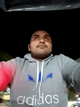 Snapshot of YoSoyLittleBoy chatting on 10-10-25, 01:15 YoSoyLittleBoy online show from 10-10-25, 01:15