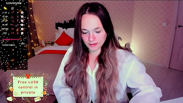 Snapshot of SherillBrill chatting on 12-19-24, 02:57 SherillBrill online show from 12-19-24, 02:57