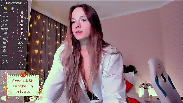 Snapshot of SherillBrill chatting on 12-19-24, 06:01 SherillBrill online show from 12-19-24, 06:01