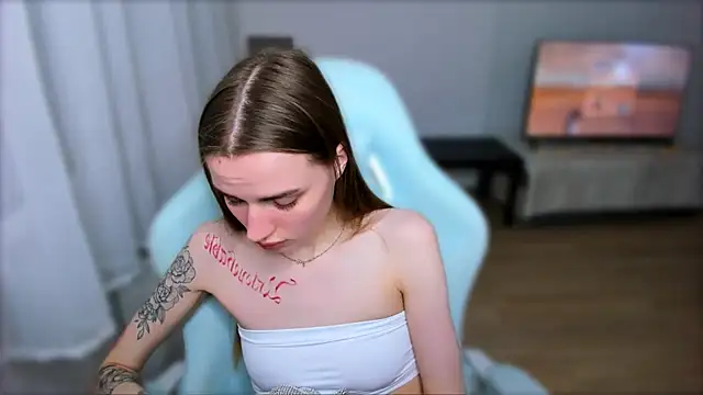 StellaLawless online show from 02-01-25, 01:55