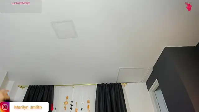 MarilynSmIith online show from 10-06-25, 11:51