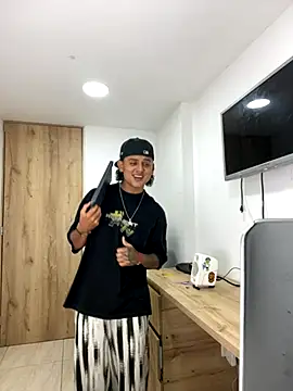 bob petterson online show from 10-11-25, 04:22