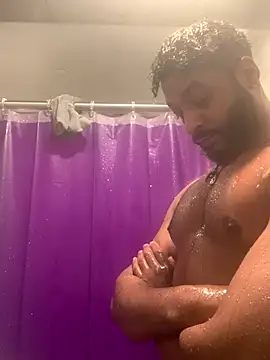 Snapshot of TheOnlyTwinTowers chatting on 03-17-25, 03:25 TheOnlyTwinTowers online show from 03-17-25, 03:25