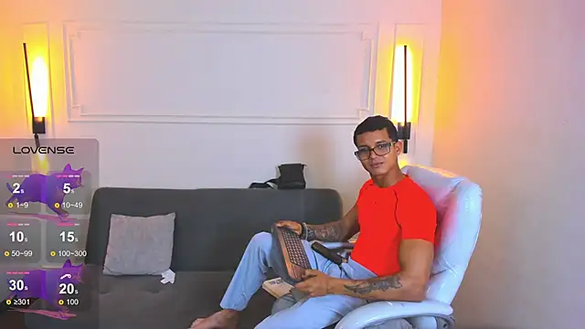 Paradise boy s online show from 03-11-26, 05:52