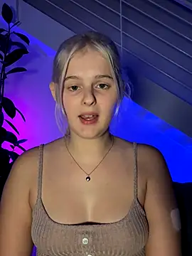 Allylove03 online show from 11-30-25, 07:29