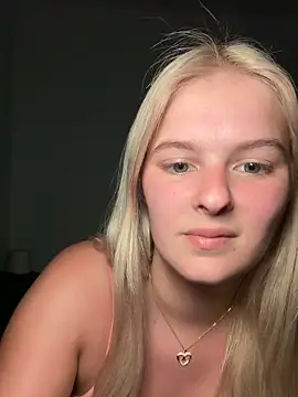 Snapshot of Allylove03 chatting on 04-30-26, 02:12 Allylove03 online show from 04-30-26, 02:12