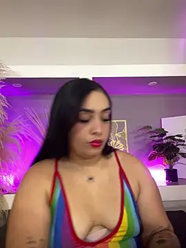 Snapshot of Sheeryl__ chatting on 05-22-26, 05:36 Sheeryl online show from 05-22-26, 05:36