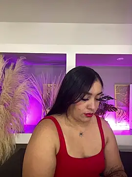 Snapshot of Sheeryl__ chatting on 06-13-26, 05:27 Sheeryl online show from 06-13-26, 05:27