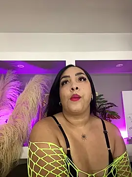 Snapshot of Sheeryl__ chatting on 07-24-26, 05:27 Sheeryl online show from 07-24-26, 05:27