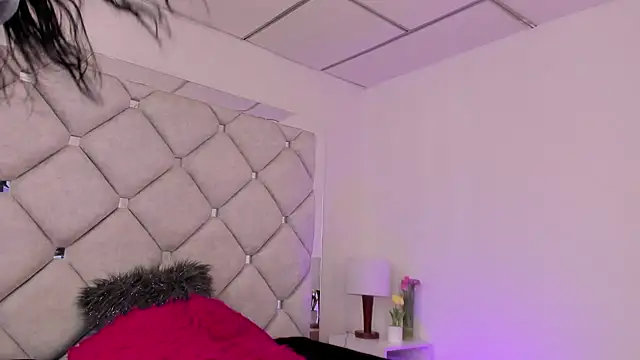 alessiaferry online show from 02-13-25, 04:50