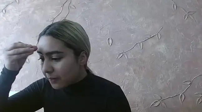 Miabonnett  online show from 02-07-25, 01:01