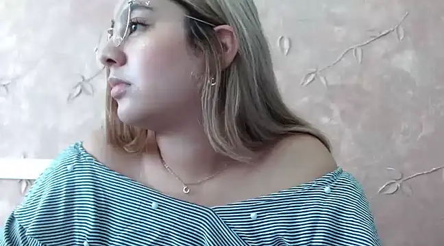 Miabonnett  online show from 02-26-25, 03:08