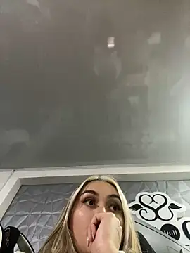 emma oxford online show from 01-24-25, 02:39